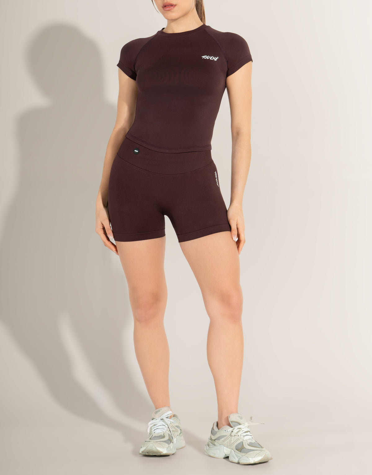 FEATHER BURGUNDY SHORT SEAMLESS