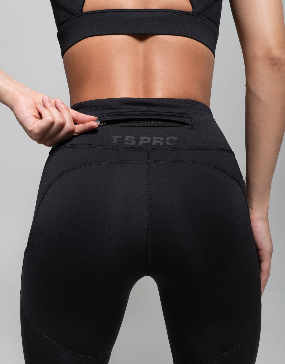 PRO ZIPPED