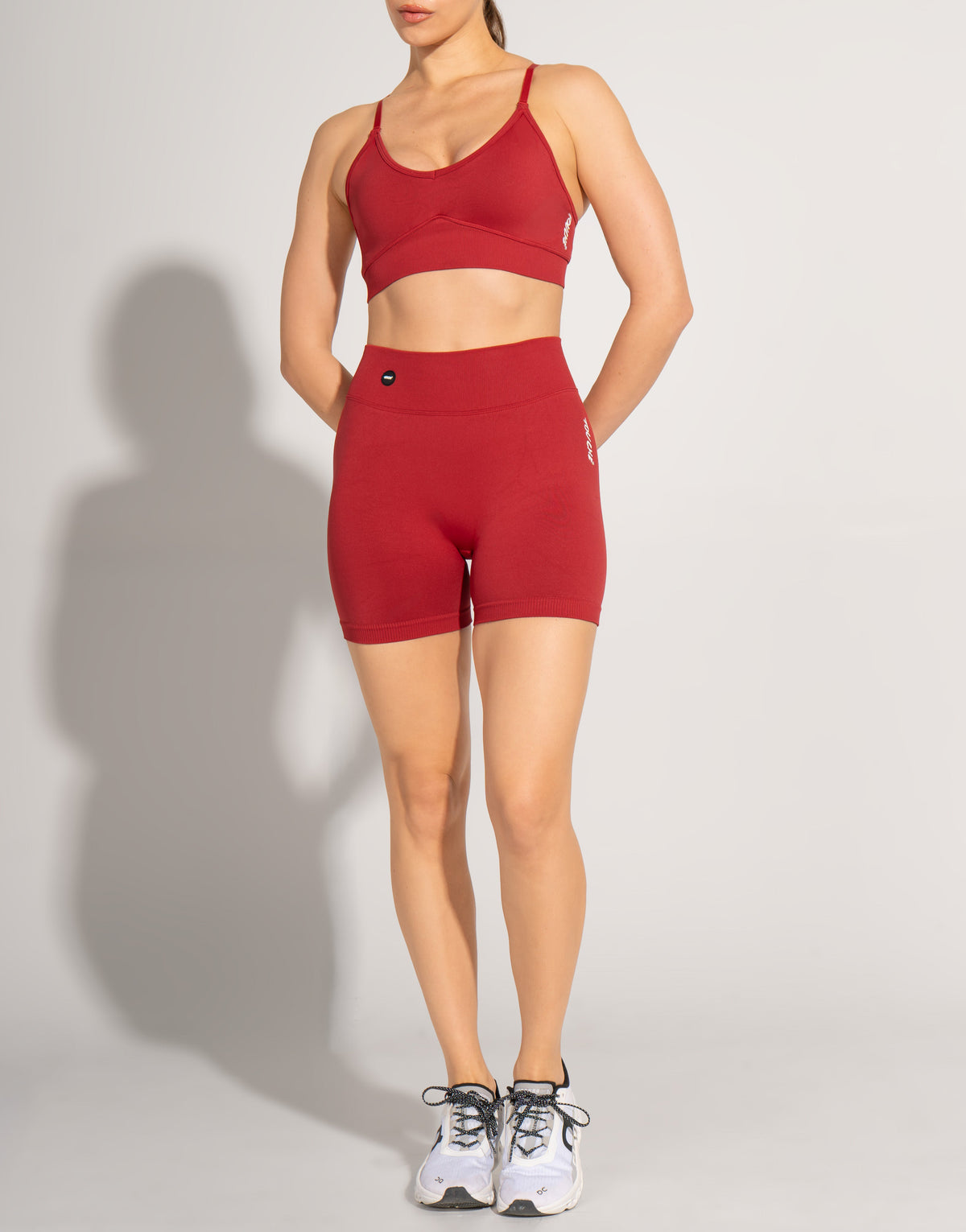 ORBIT RED TOP SEAMLESS