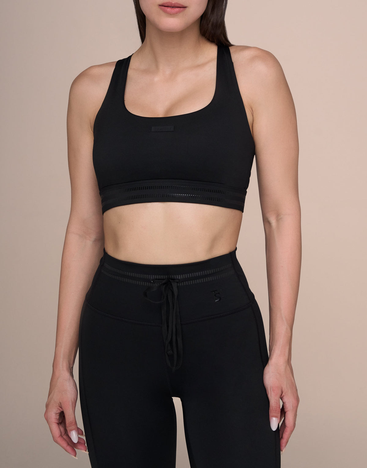 BLACK WILD PITCH TOP