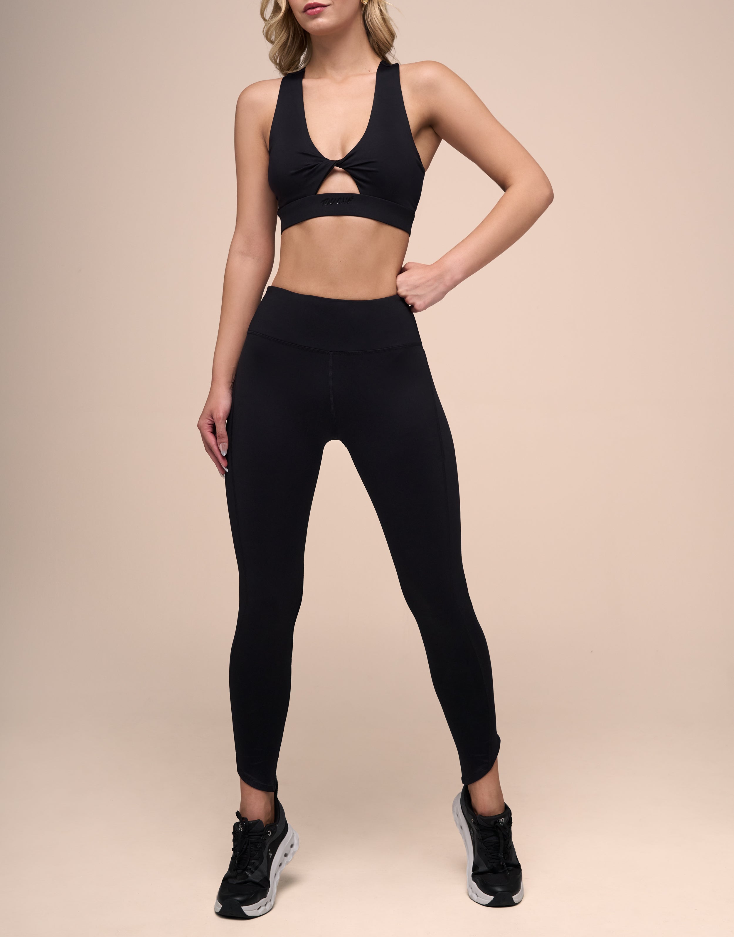 LEGACY BLACK LEGGING