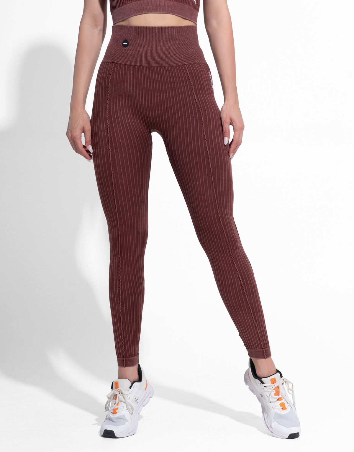 SPENT BURGUNDY SEAMLESS