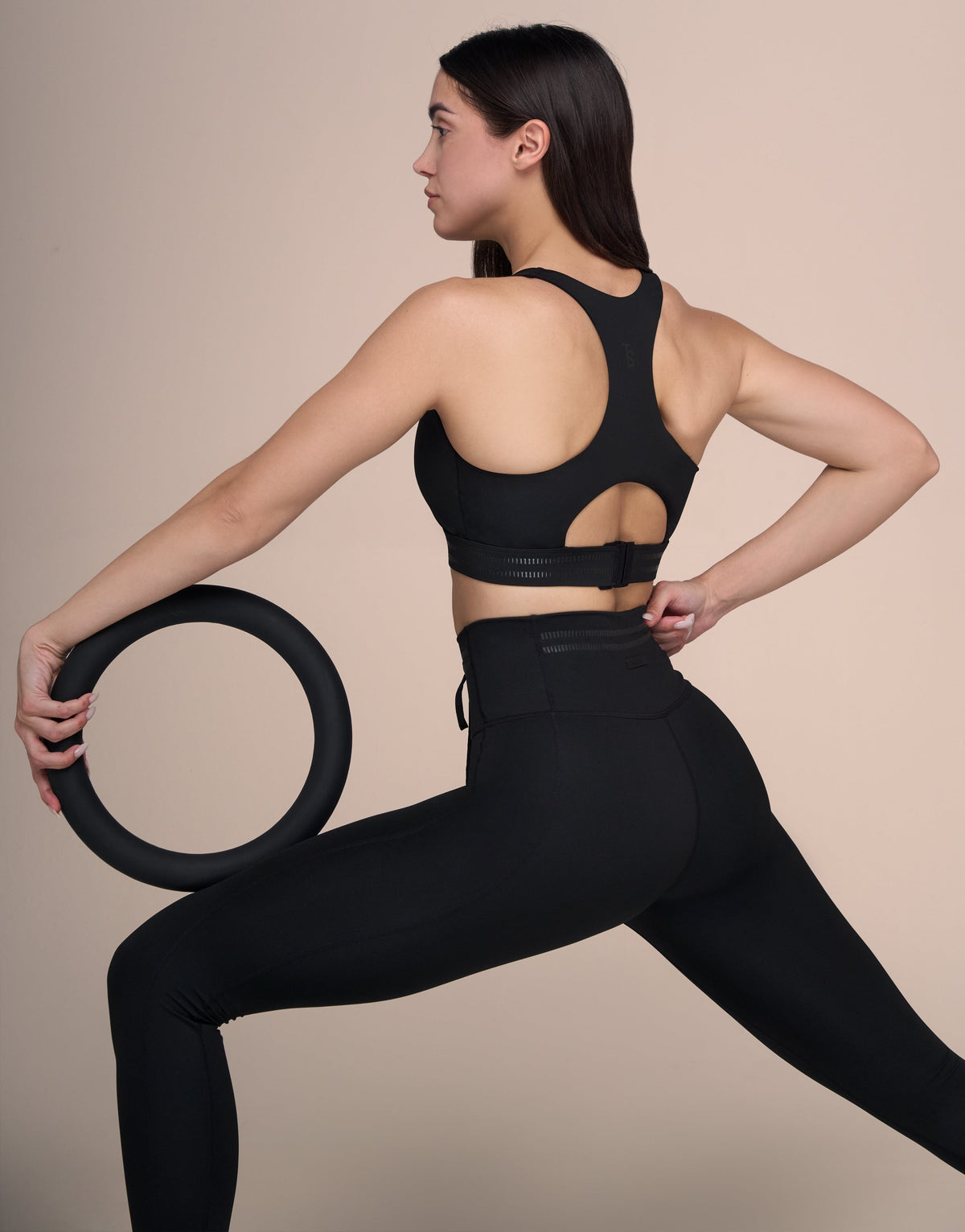 BLACK WILD PITCH TOP