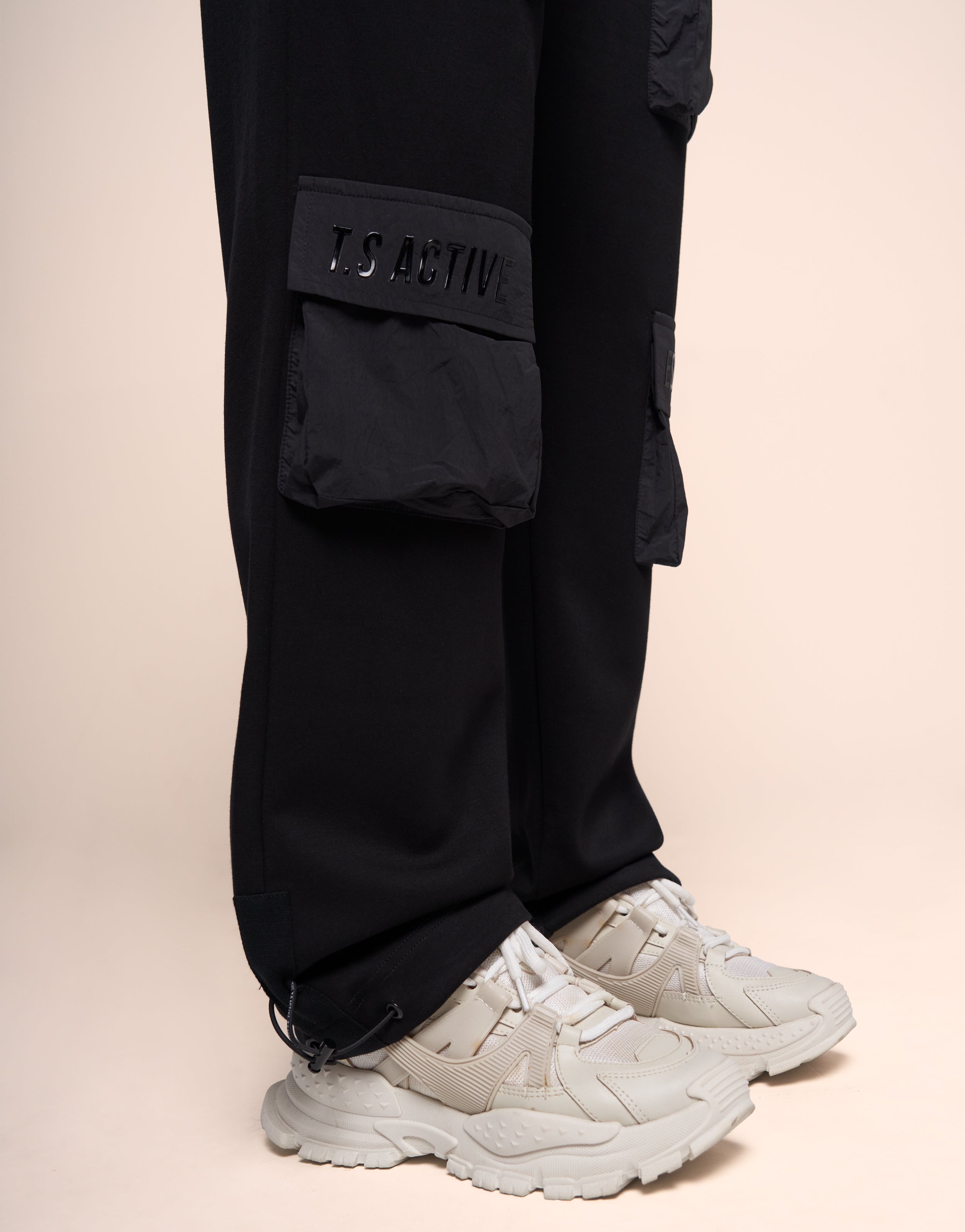 RHAPSODY BLACK JOGGER