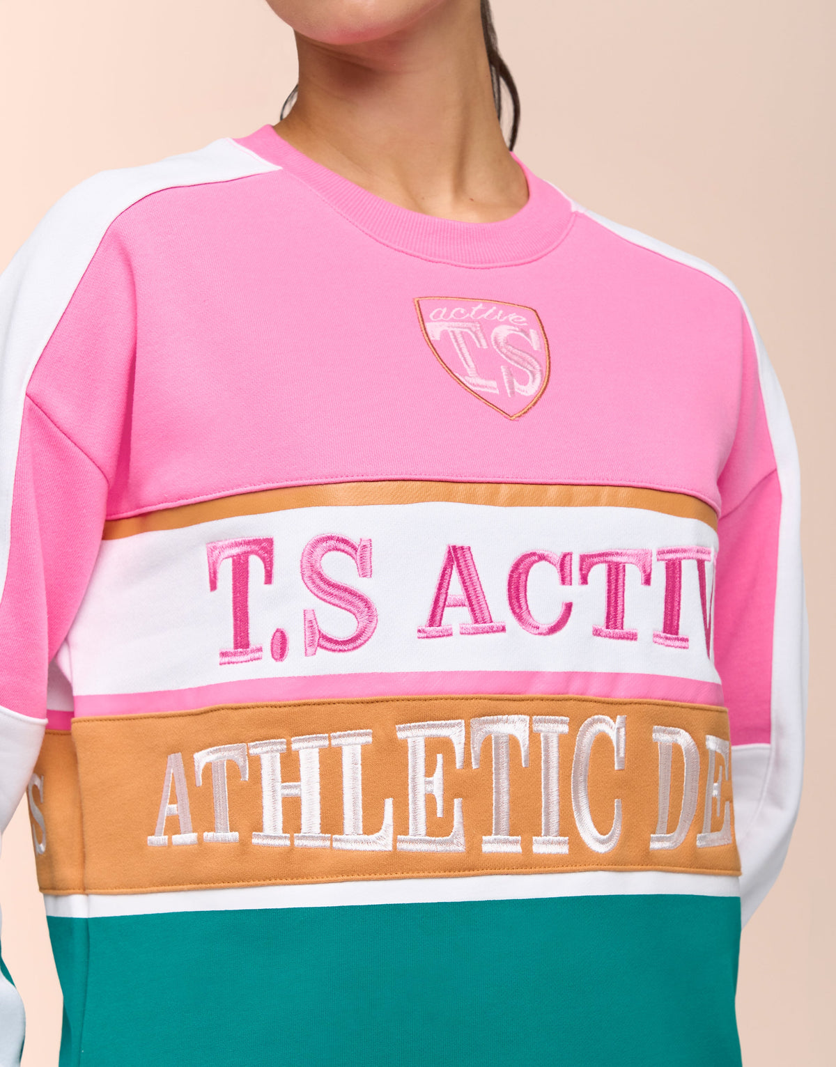 WELLNESS ROSE SWEATER