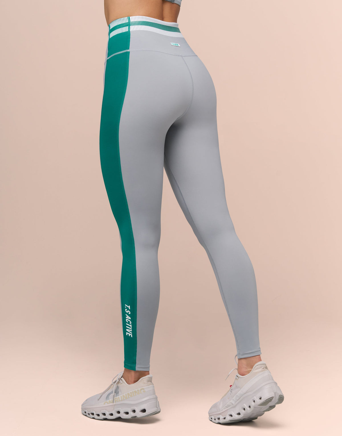 WILD PITCH GREY