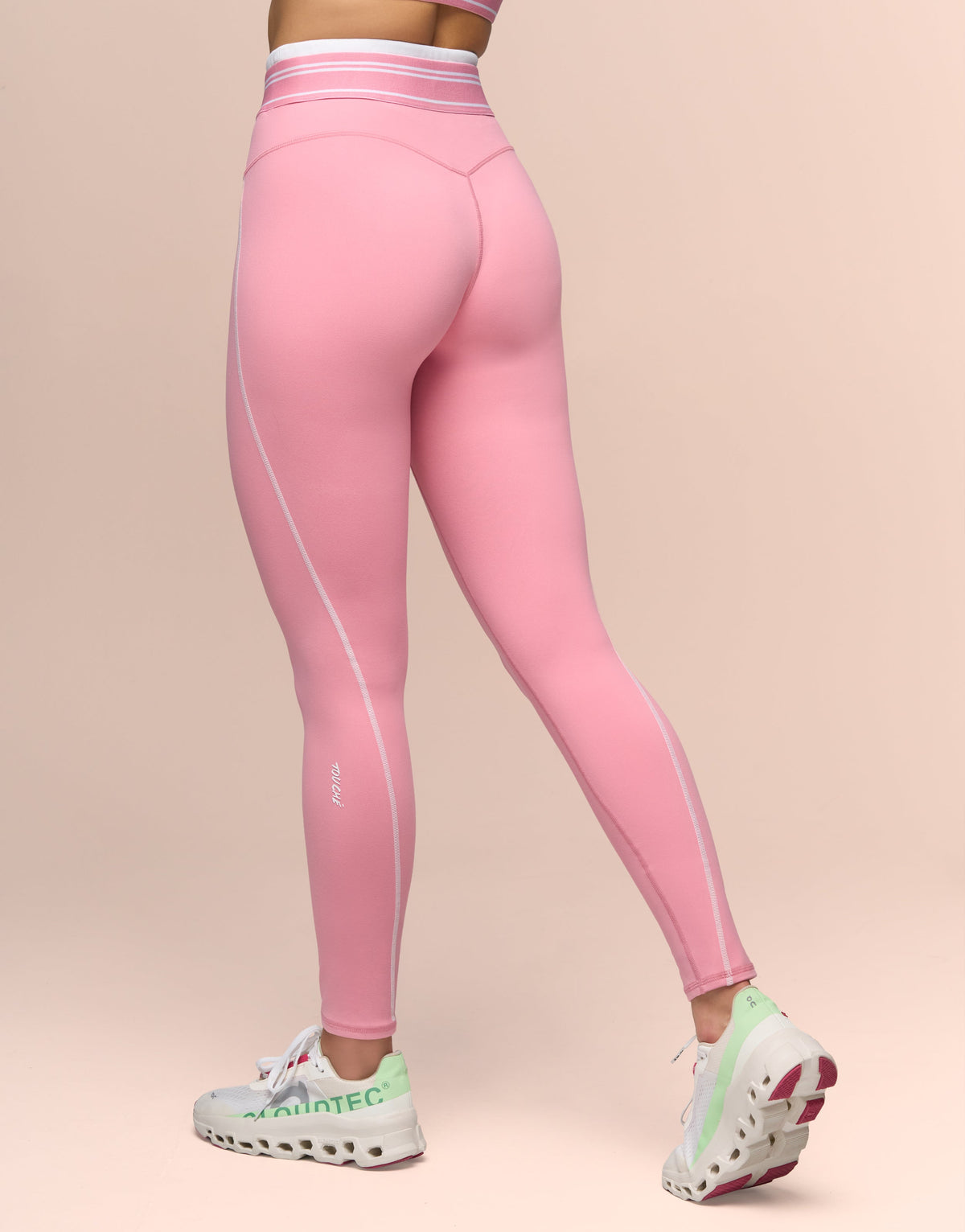 WILLOW ROSE