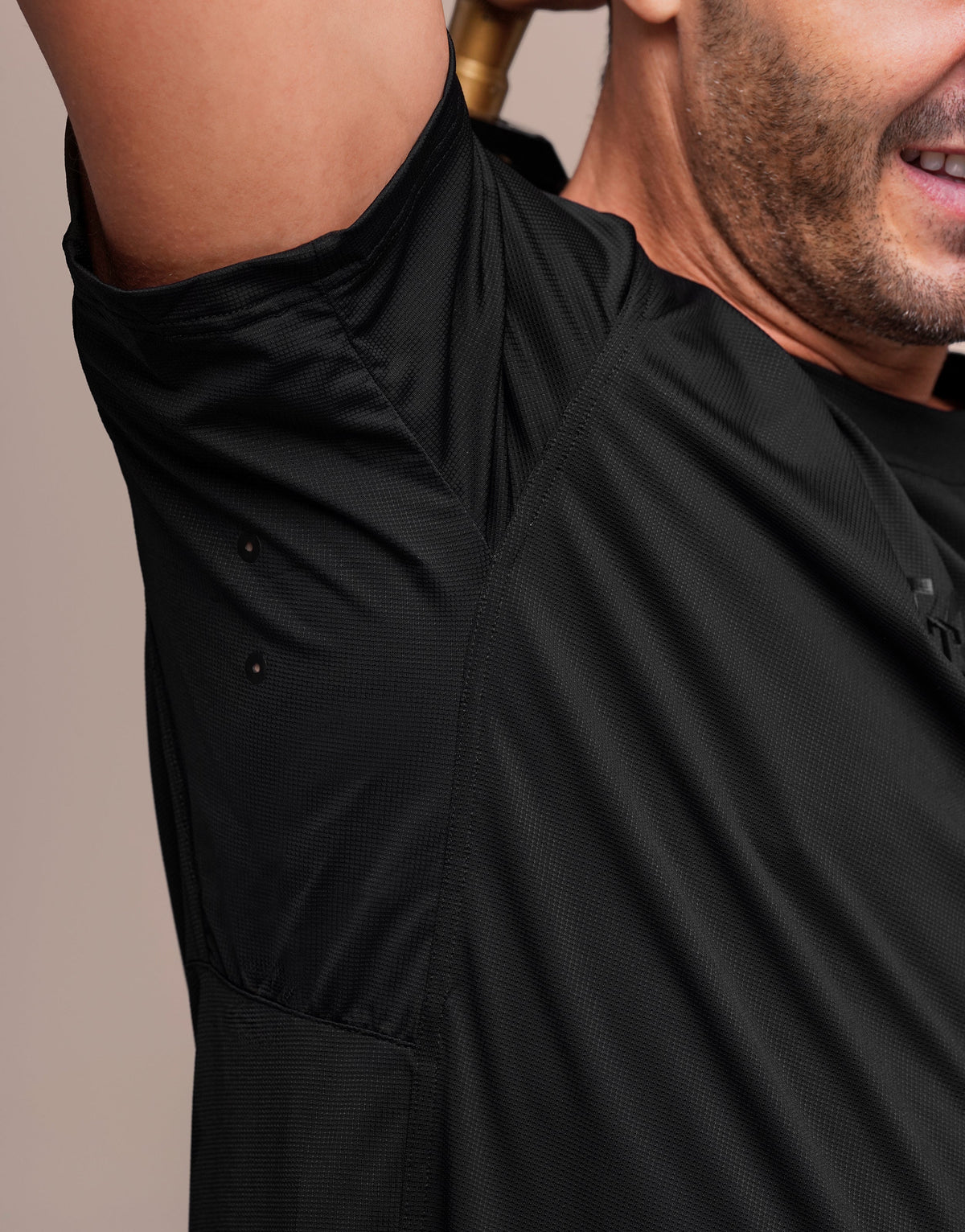 CHILL BLACK TEE