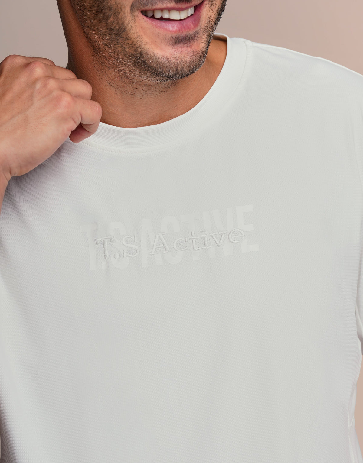 CHILL WHITE TEE