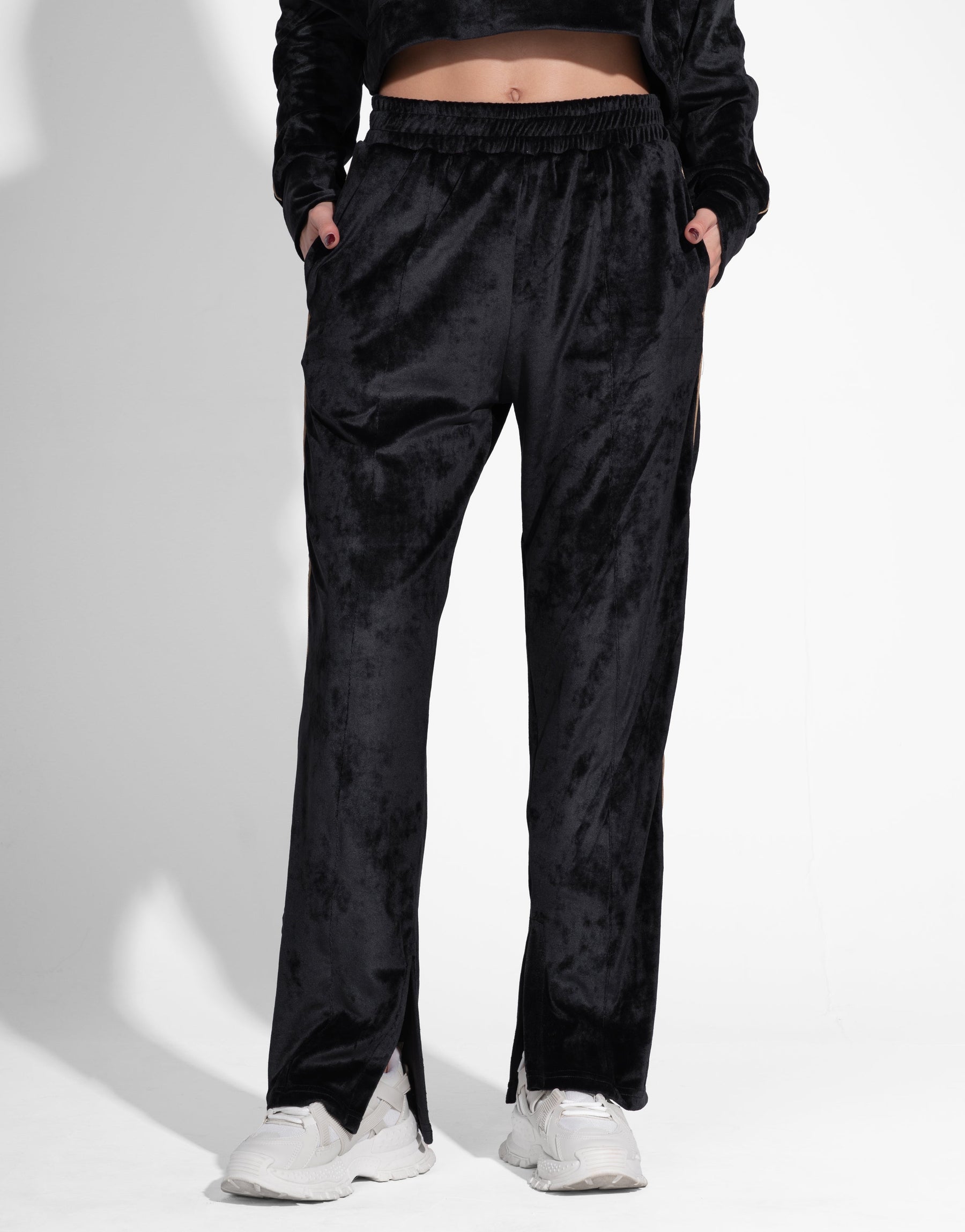 GARDEN BLACK JOGGER