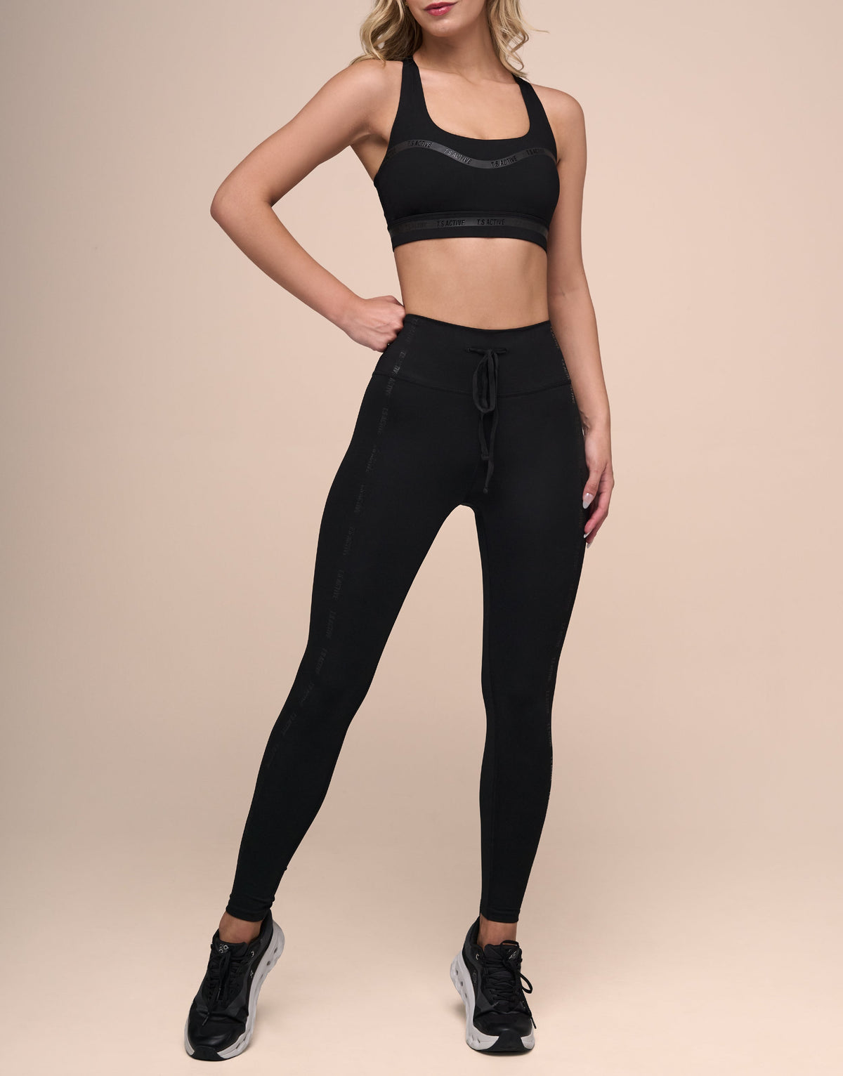 BLACK HOME RUN TOP