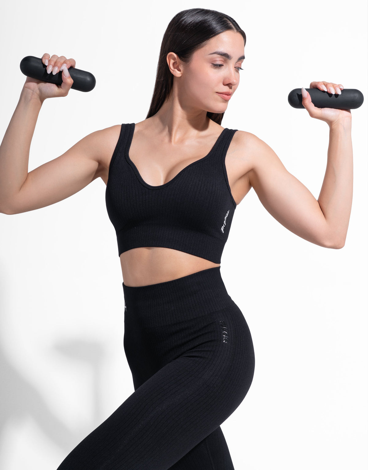 CURVE BLACK SEAMLESS