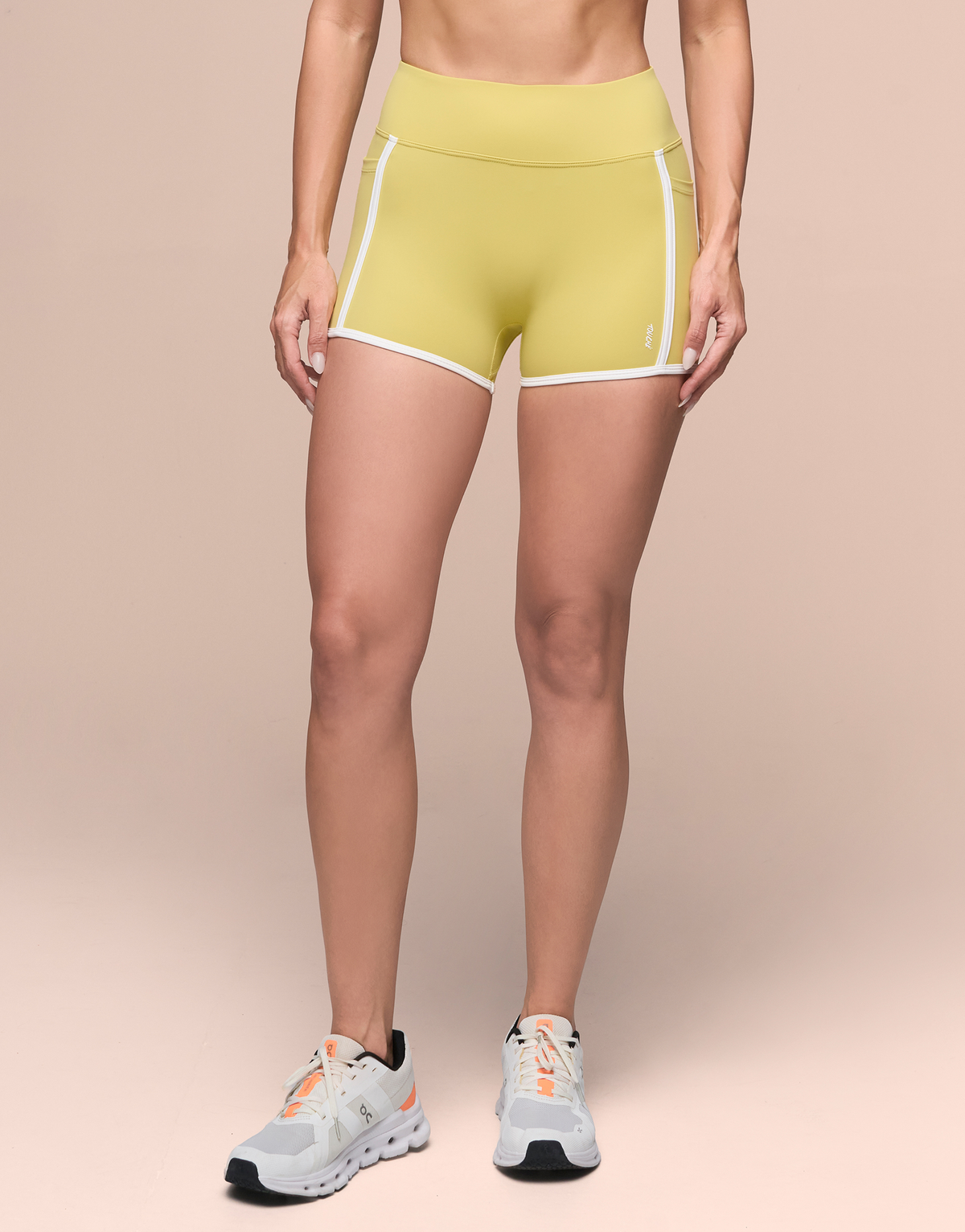 BLOSSOM YELLOW SHORT