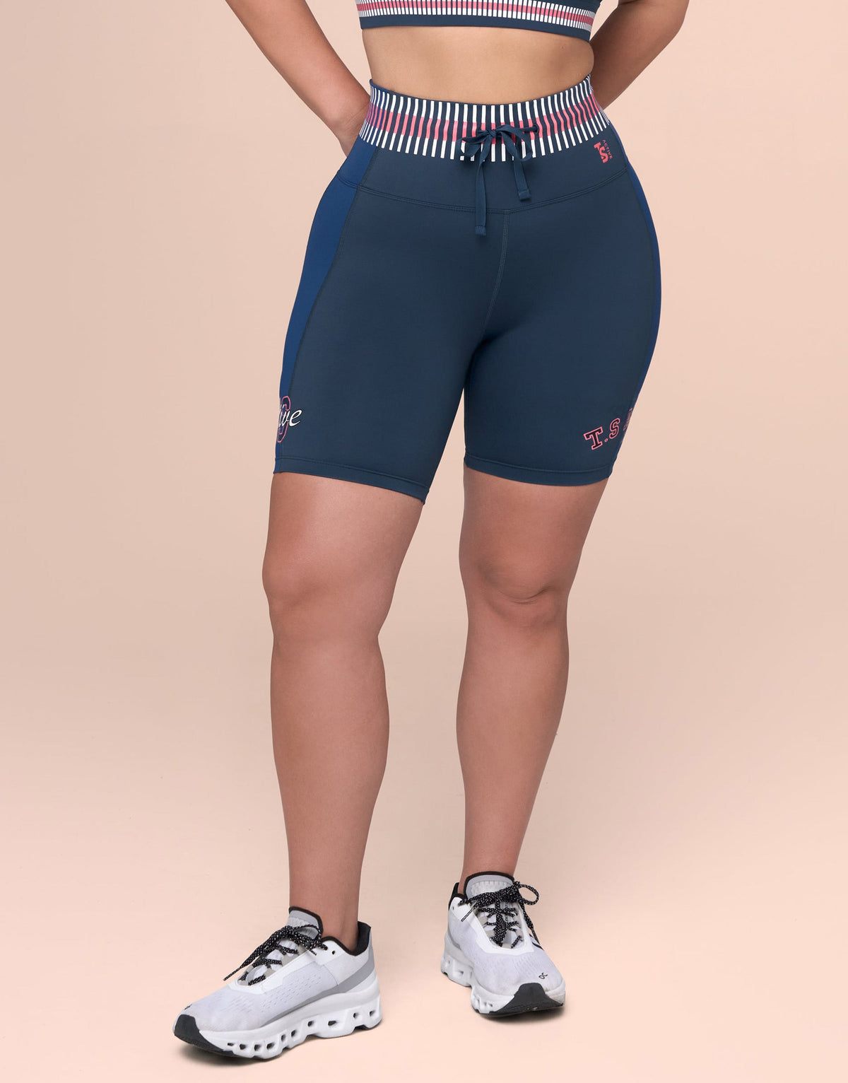 WILD PITCH NAVY SHORT