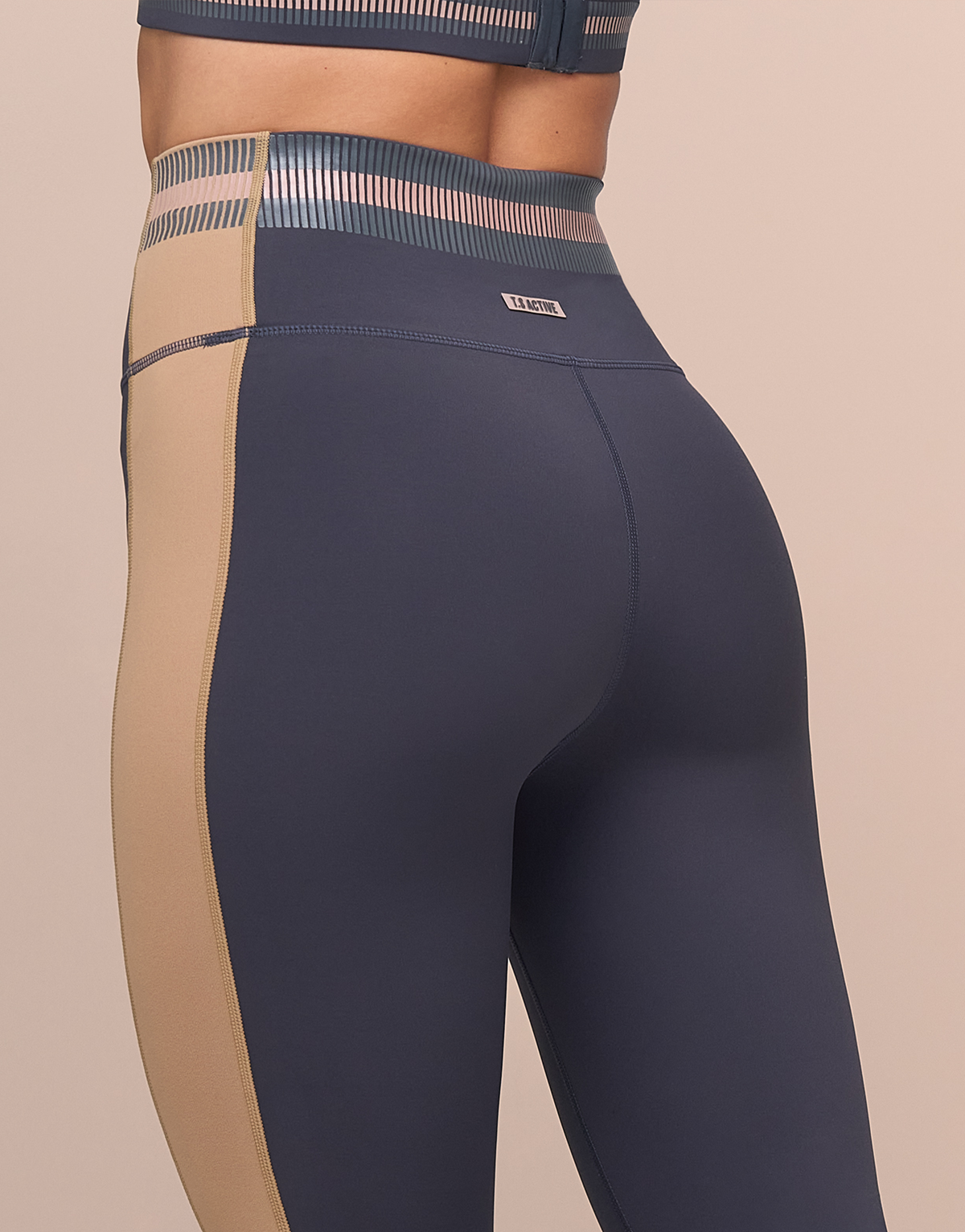 WILD PITCH DARK GREY
