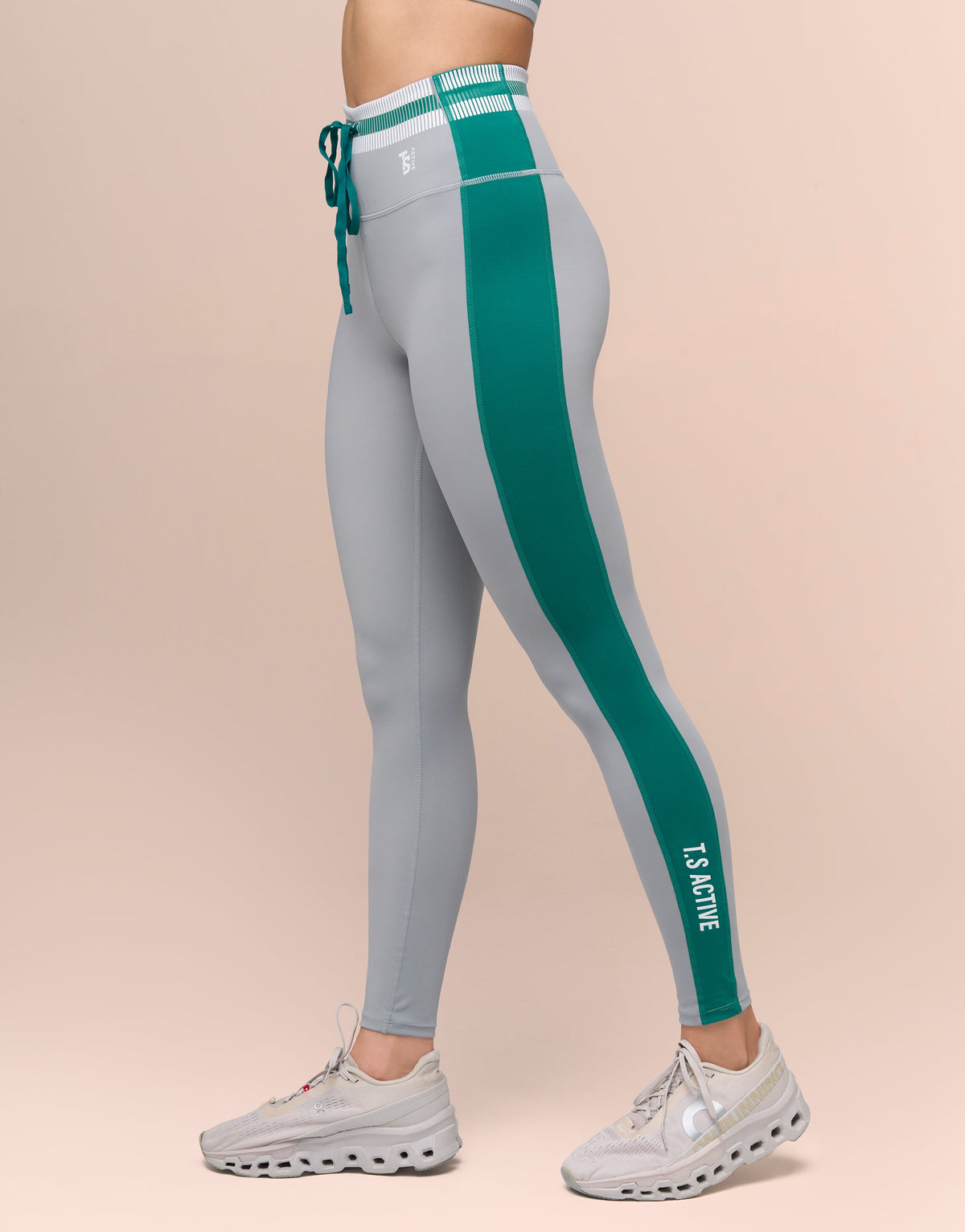 WILD PITCH GREY