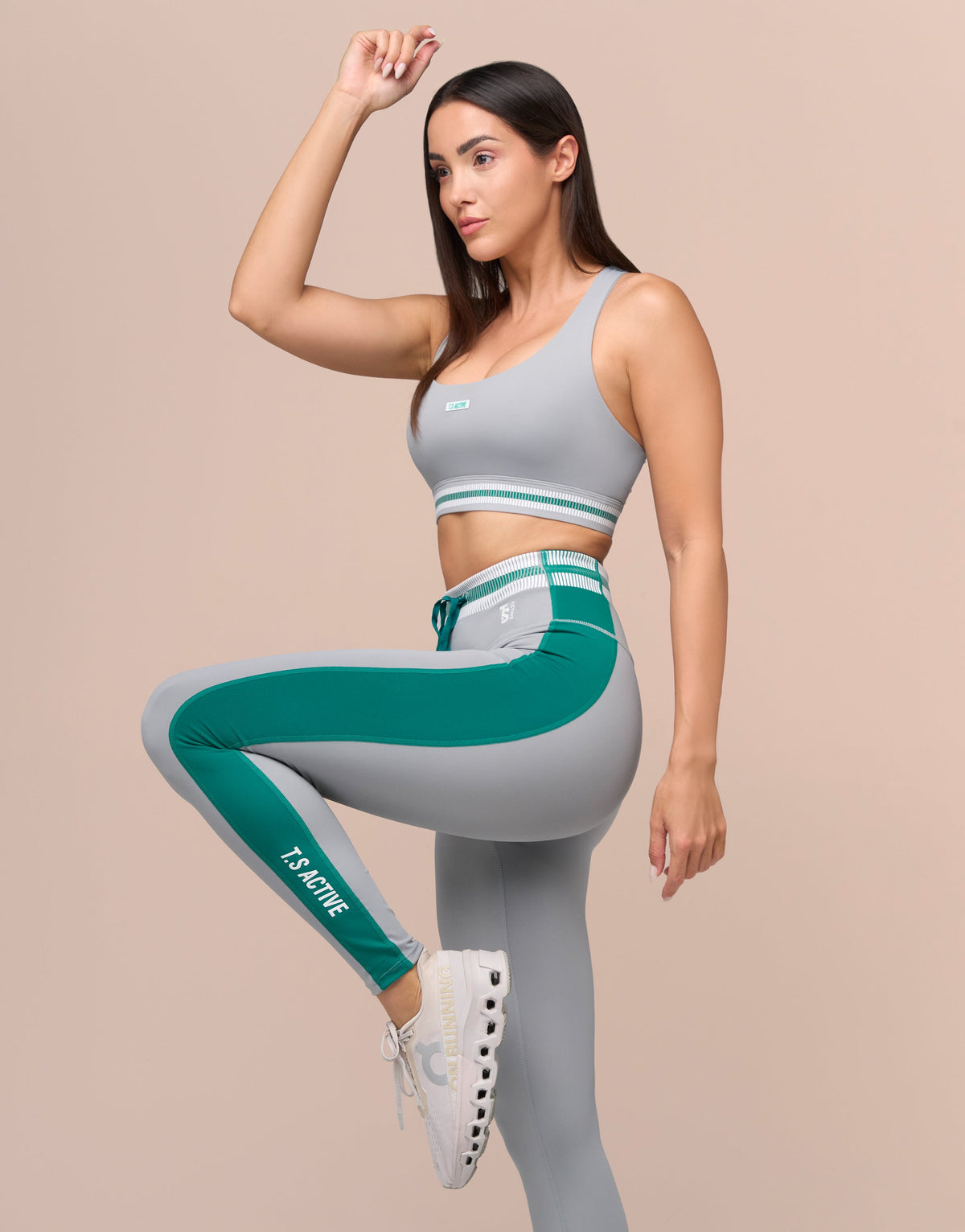 WILD PITCH GREY TOP