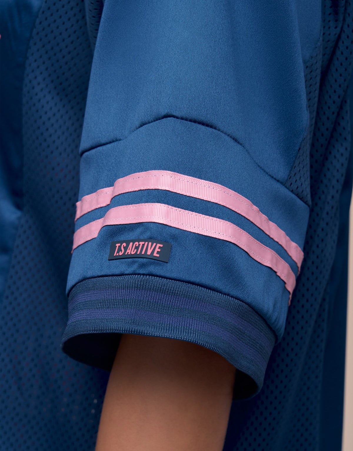 WILD PITCH NAVY SHIRT