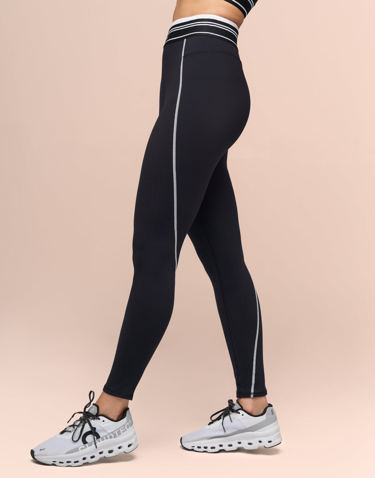WILLOW BLACK