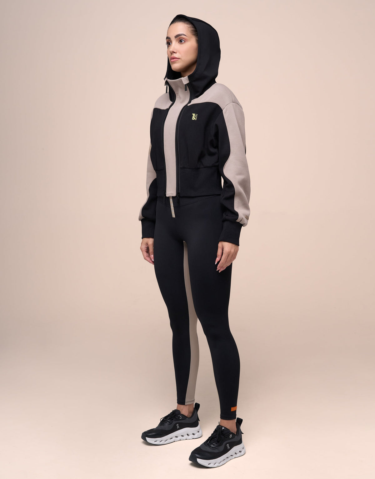 ZIPPED MOCHA WINDBREAK